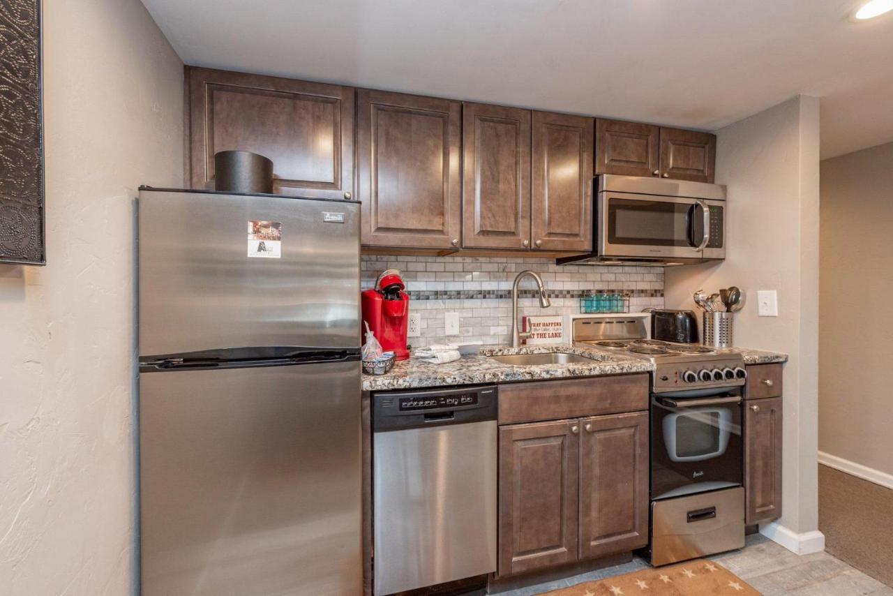206A Efficiency One Bath Villa Oakland Екстериор снимка